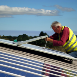 Service d'Entretien Préventif pour Prolonger la Durée de Vie de vos Panneaux Solaires Grande-Synthe